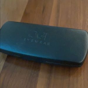 OGI black eye glasses case